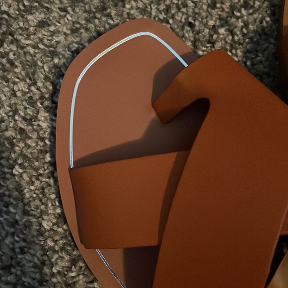 Sandals - Picture 3 of 6